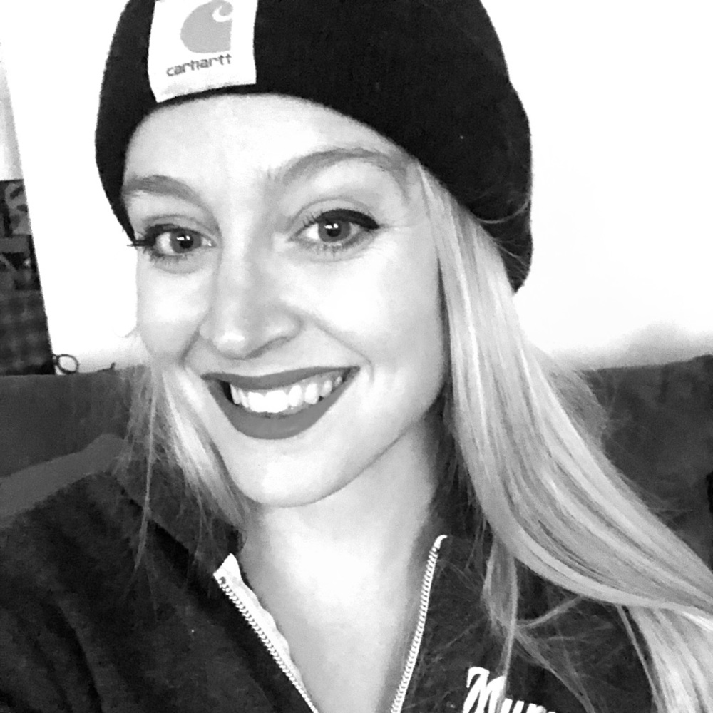 Meet your Posher, Caitlin